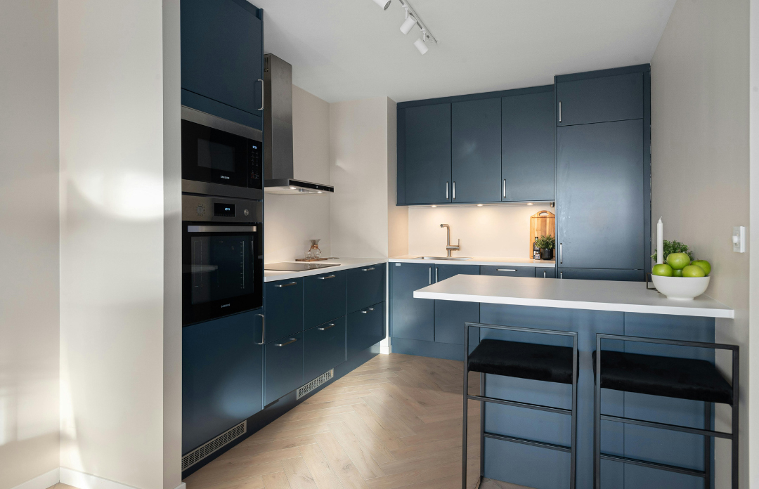 Cocina azul petróleo